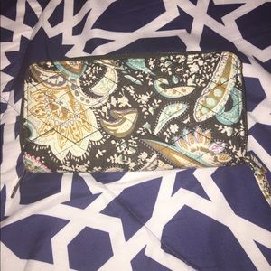 Very nice pattern wallet.